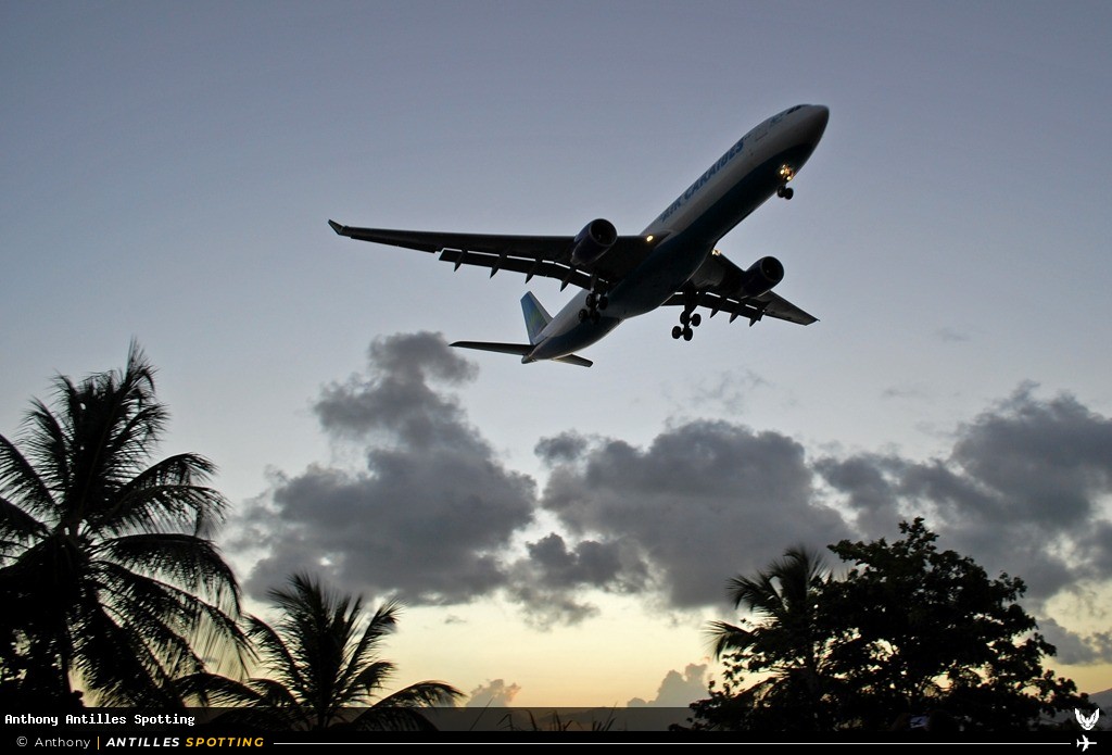 F-OONE · Airbus A330-300, Air Caraïbes, Martinique – Aimé Césaire