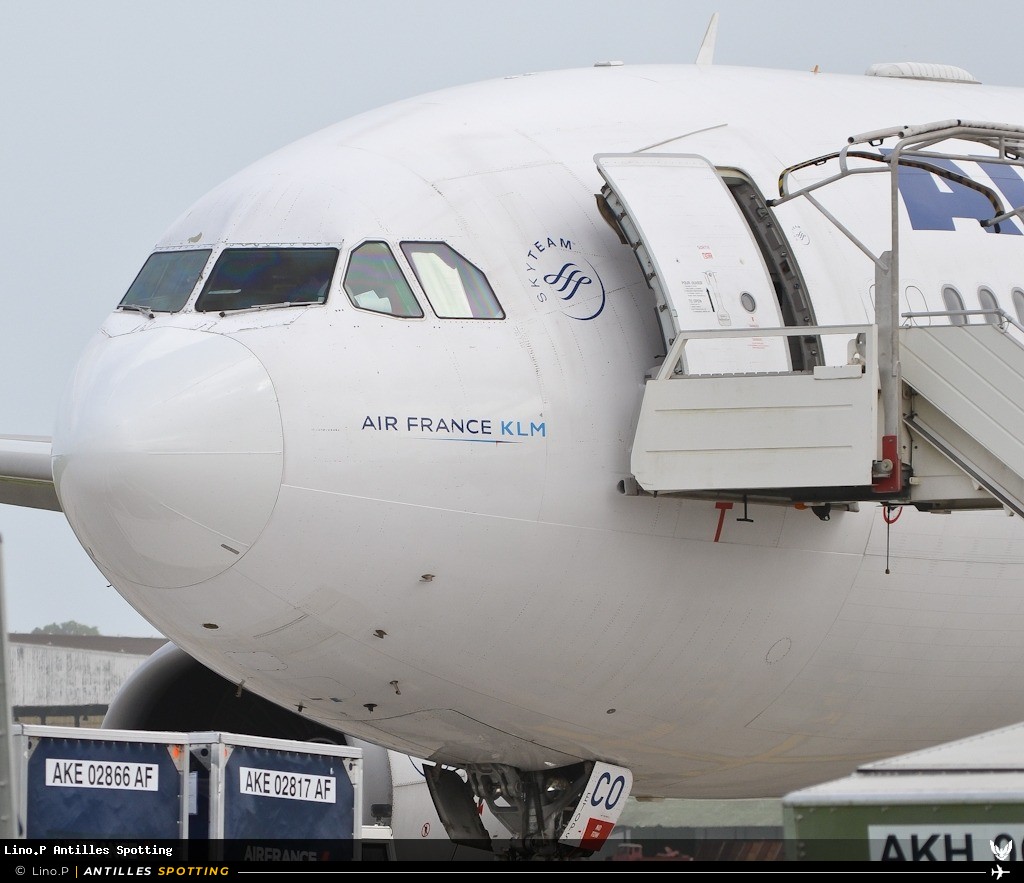 F-GZCO · Airbus A330-200, Air France, Pointe-à-Pitre – Maryse Condé