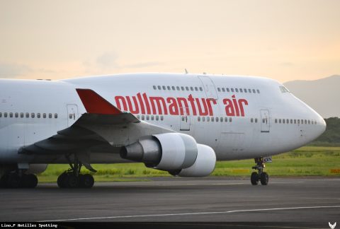 EC-KXN · Boeing 747-400 (2011)