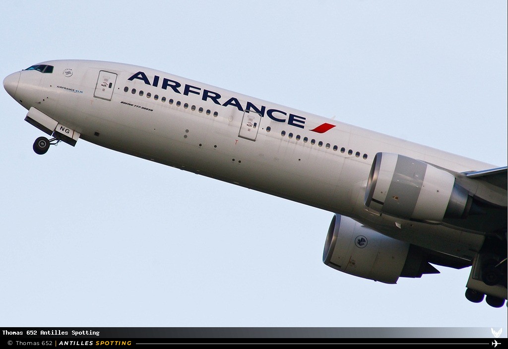 F-GZNG · Boeing 777-300ER, Air France, Pointe-à-Pitre – Maryse Condé