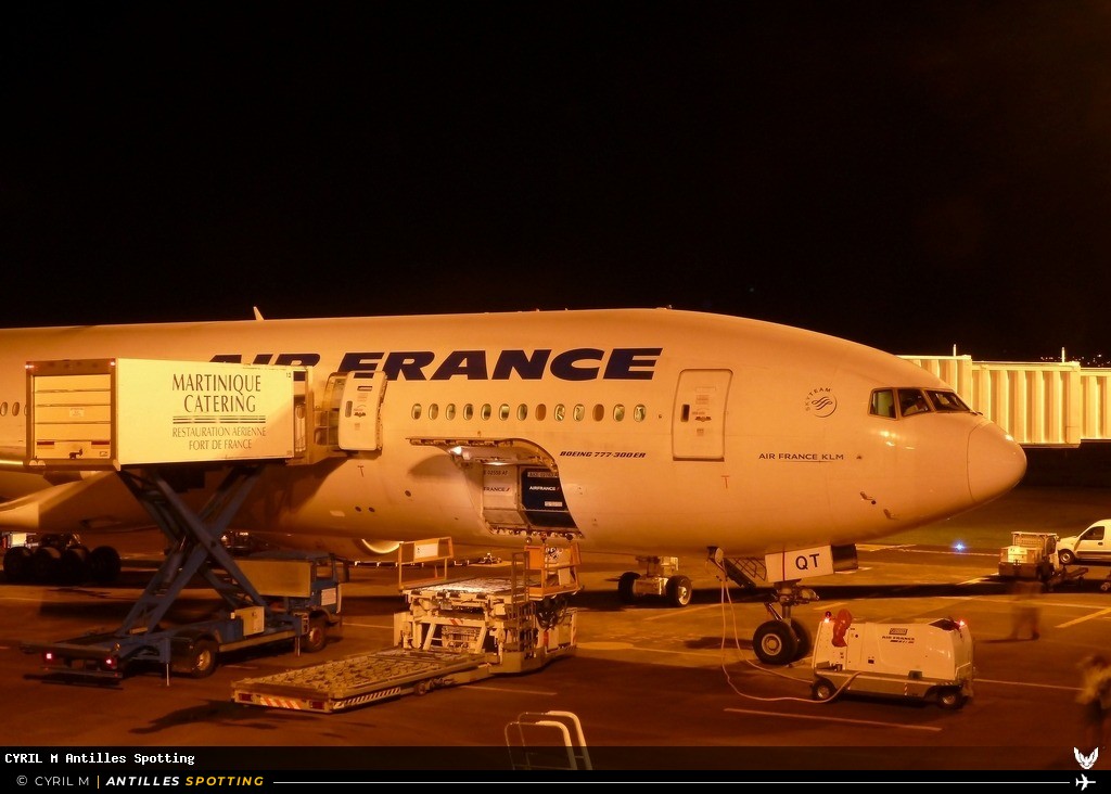 F-GSQT · Boeing 777-300ER, Air France, Martinique – Aimé Césaire