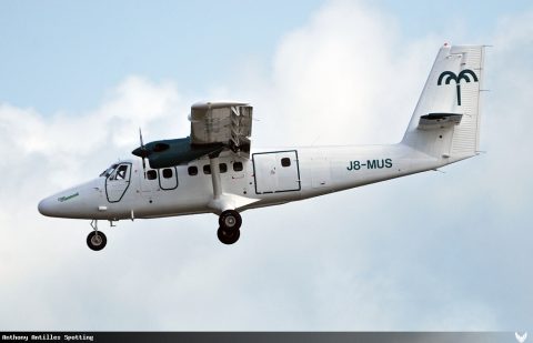 J8-MUS · De Havilland Canada DHC-6 Twin Otter (2011)