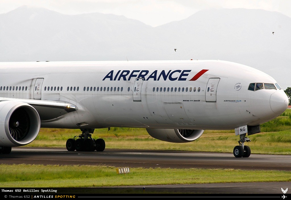 F-GZNG · Boeing 777-300ER, Air France, Pointe-à-Pitre – Maryse Condé