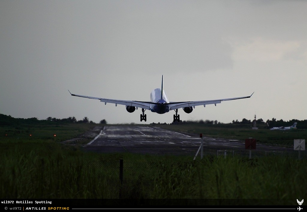 F-OONE · Airbus A330-300, Air Caraïbes, Martinique – Aimé Césaire
