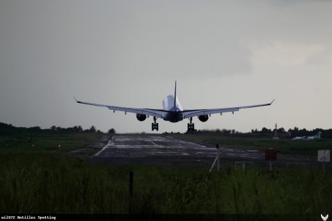 F-OONE · Airbus A330-300, Martinique – Aimé Césaire