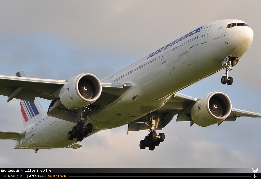 F-GSQS · Boeing 777-300ER, Air France, Pointe-à-Pitre – Maryse Condé