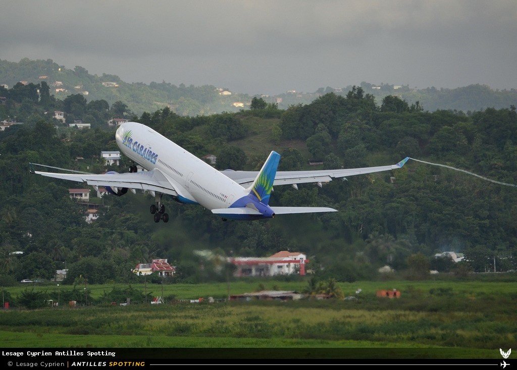 F-OONE · Airbus A330-300, Air Caraïbes, Martinique – Aimé Césaire
