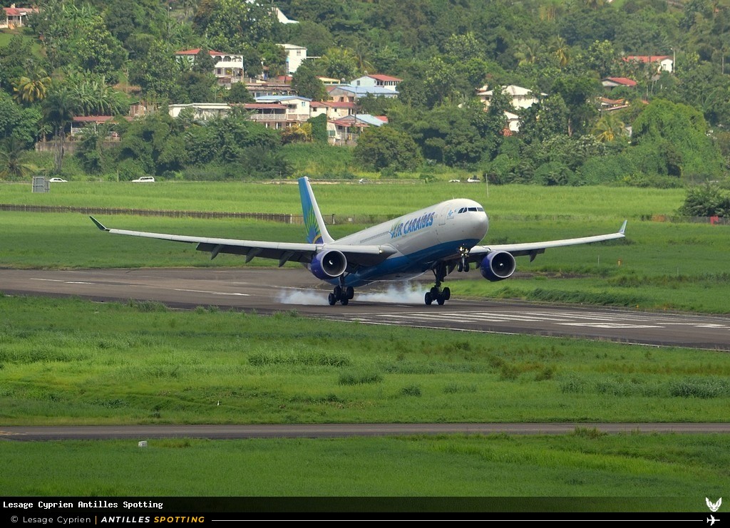 F-OONE · Airbus A330-300, Air Caraïbes, Martinique – Aimé Césaire