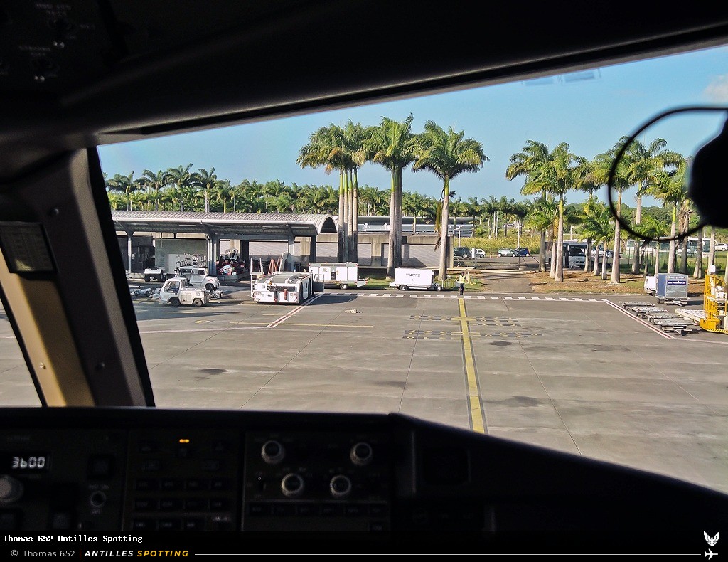 F-GSQN · Boeing 777-300ER, Air France, Pointe-à-Pitre – Maryse Condé