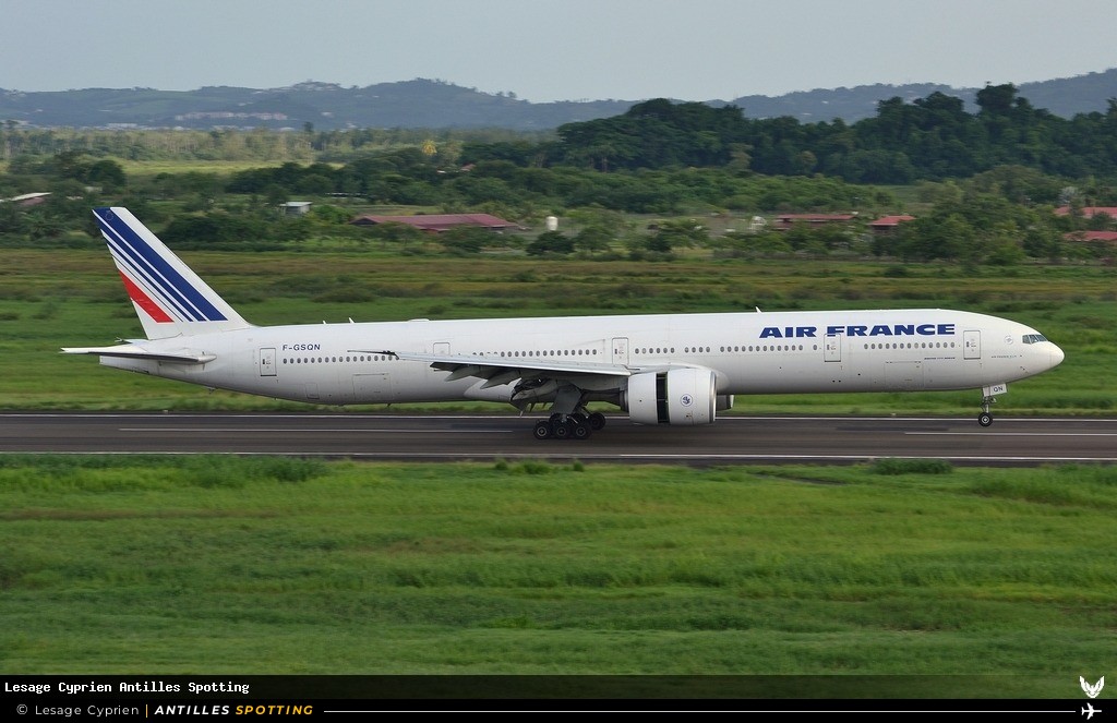 F-GSQN · Boeing 777-300ER, Air France, Martinique – Aimé Césaire