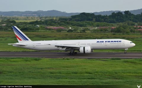 F-GSQN · Boeing 777-300ER, Martinique – Aimé Césaire