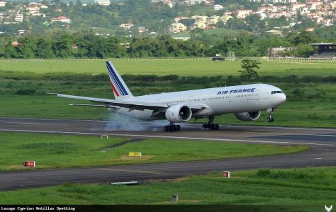 F-GSQN · Boeing 777-300ER, Martinique – Aimé Césaire