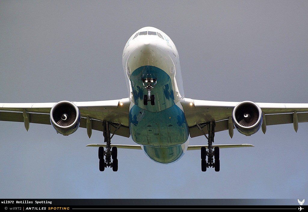 F-OONE · Airbus A330-300, Air Caraïbes, Martinique – Aimé Césaire