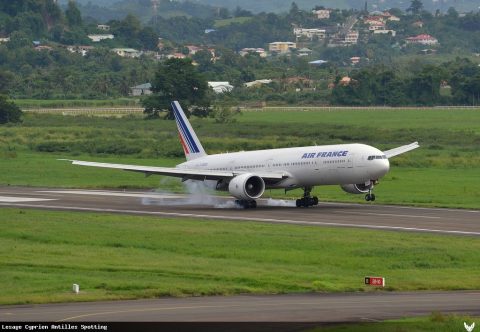 F-GSQO · Boeing 777-300ER, Martinique – Aimé Césaire