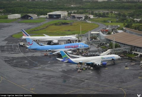Airport · Terminal, Martinique – Aimé Césaire