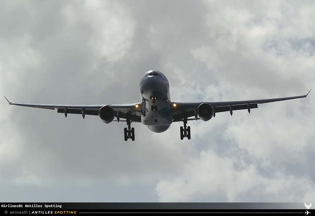 F-ORLY · Airbus A330-300, Air Caraïbes, Martinique – Aimé Césaire