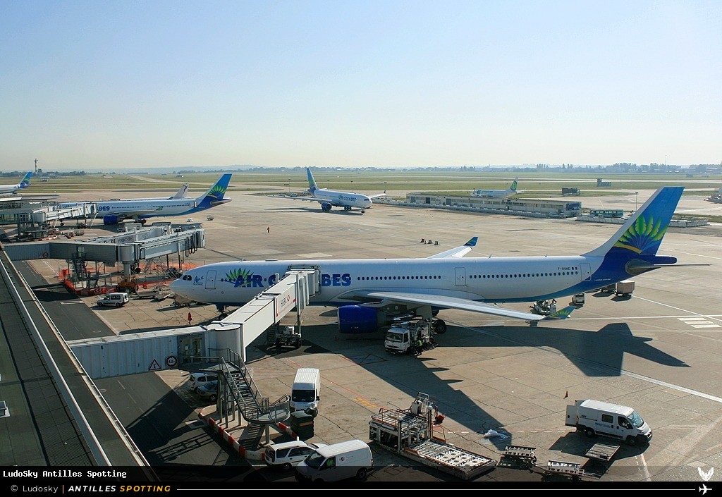 F-OONE · Airbus A330-300, Air Caraïbes, Paris-Orly