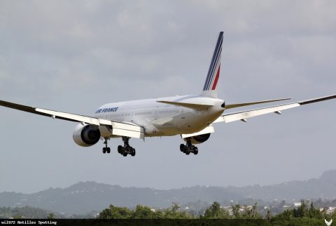 F-GSQS · Boeing 777-300ER, Martinique – Aimé Césaire