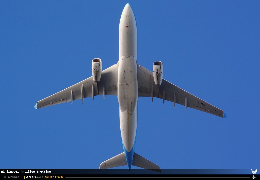F-HCAT · Airbus A330-200, Corsairfly, Martinique – Aimé Césaire