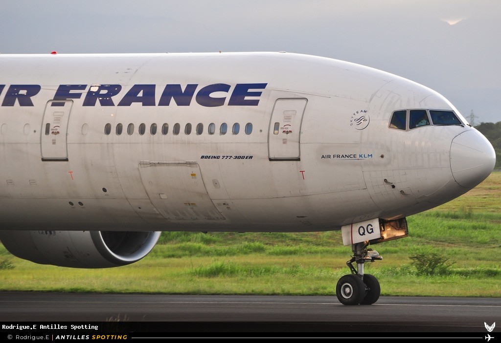 F-GSQG · Boeing 777-300ER, Air France, Pointe-à-Pitre – Maryse Condé
