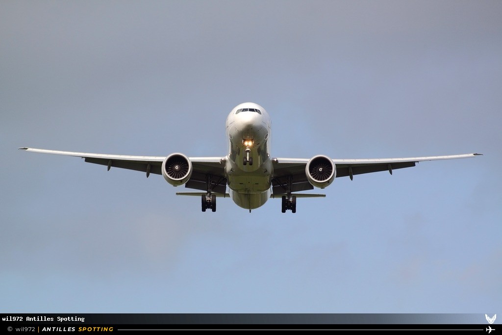 F-GSQN · Boeing 777-300ER, Air France, Martinique – Aimé Césaire