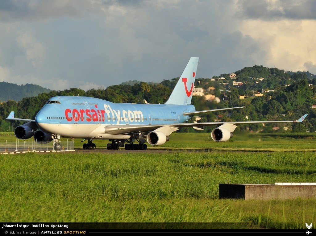 F-HLOV · Boeing 747-400, Corsairfly, Martinique – Aimé Césaire