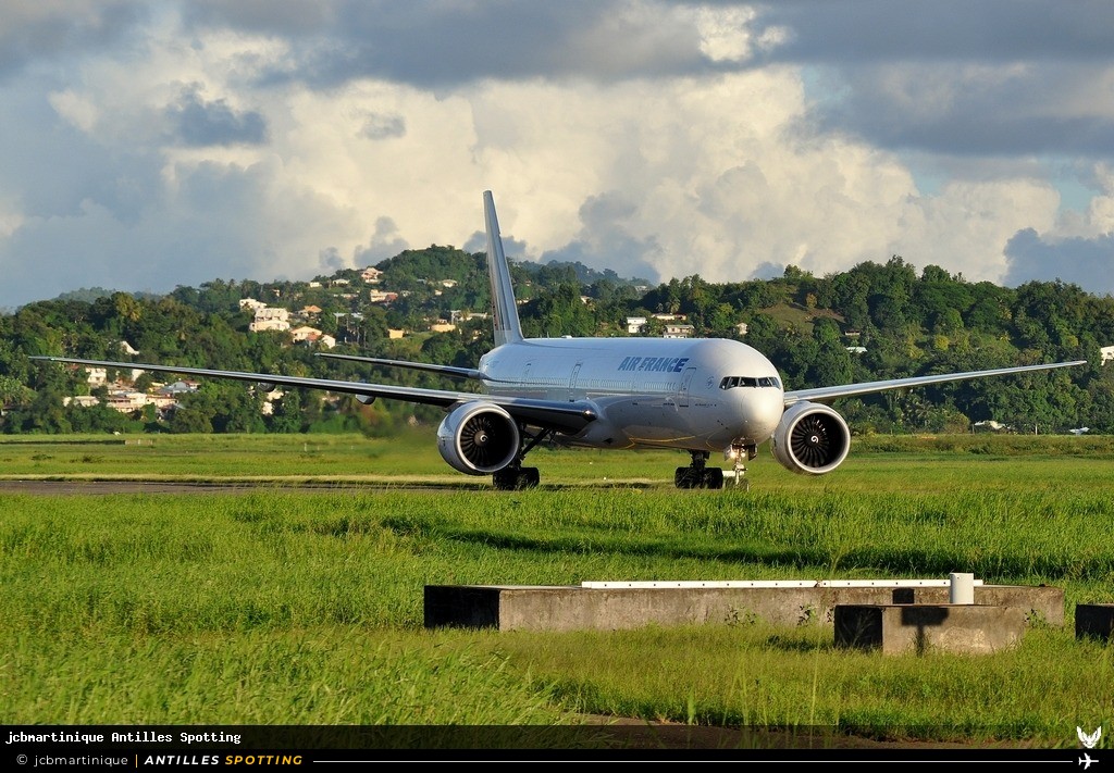 F-GSQT · Boeing 777-300ER, Air France, Martinique – Aimé Césaire