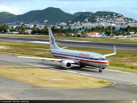 N975AN · Boeing 737-800, Sint Maarten – Princess Juliana