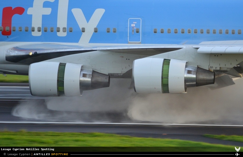 F-GTUI · Boeing 747-400, Corsairfly, Martinique – Aimé Césaire