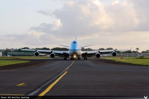 F-HLOV · Boeing 747-400 (2011)