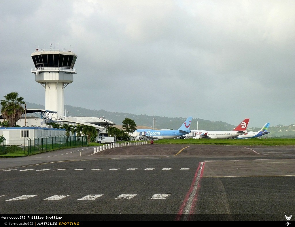 Aéroport · Tour de contrôle, TFFF - Martinique – Aimé Césaire, Martinique – Aimé Césaire