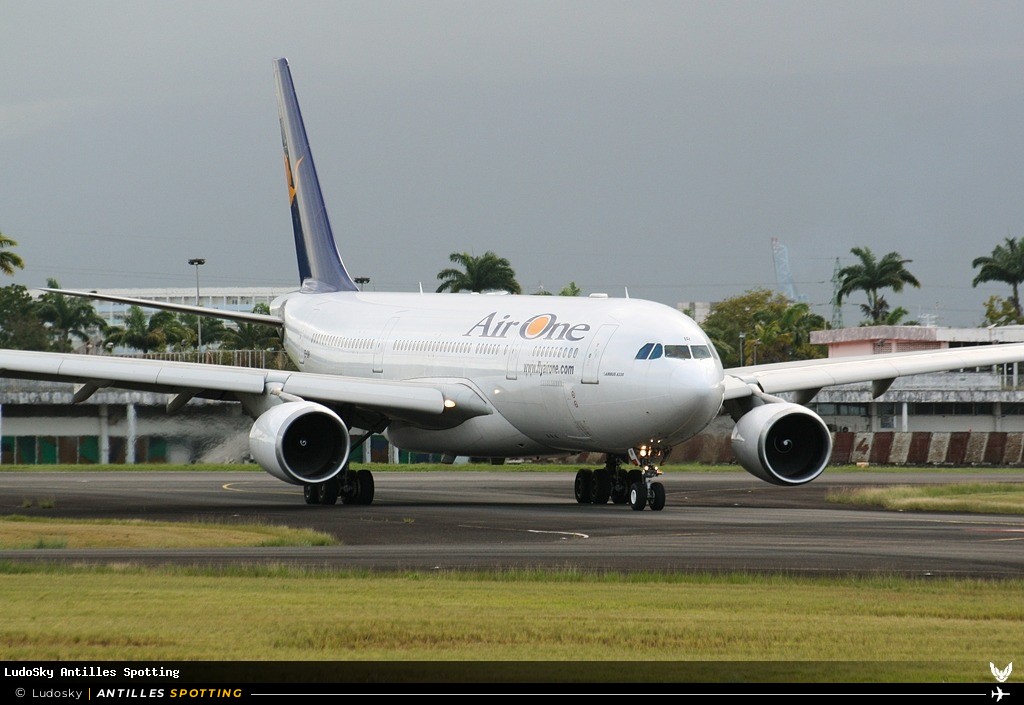EI-DIR · Airbus A330-200, Air One, Pointe-à-Pitre – Maryse Condé
