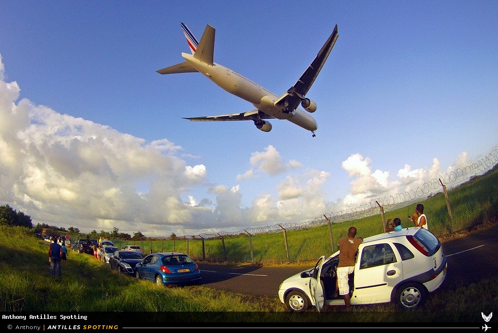 F-GSQP · Boeing 777-300ER, Air France, Martinique – Aimé Césaire