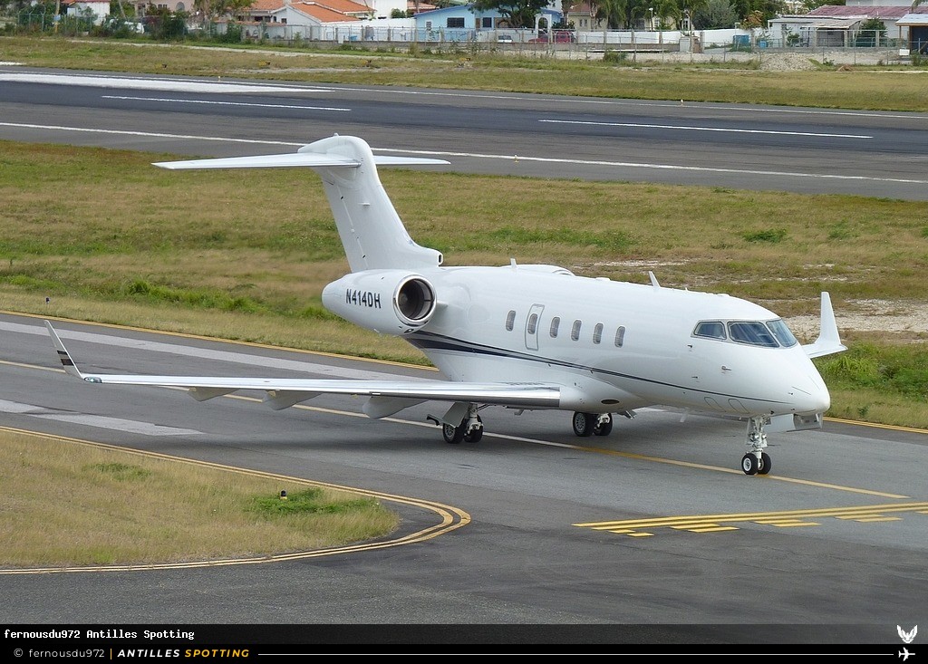 N414DH · Bombardier Challenger 300 / 350, Privé, Sint Maarten – Princess Juliana