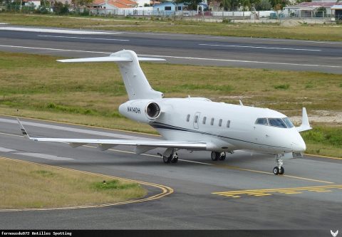 N414DH · Bombardier Challenger 300 / 350, Sint Maarten – Princess Juliana