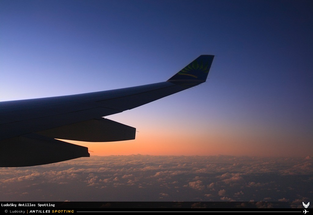 F-OONE · Airbus A330-300, Air Caraïbes, Paris-Orly