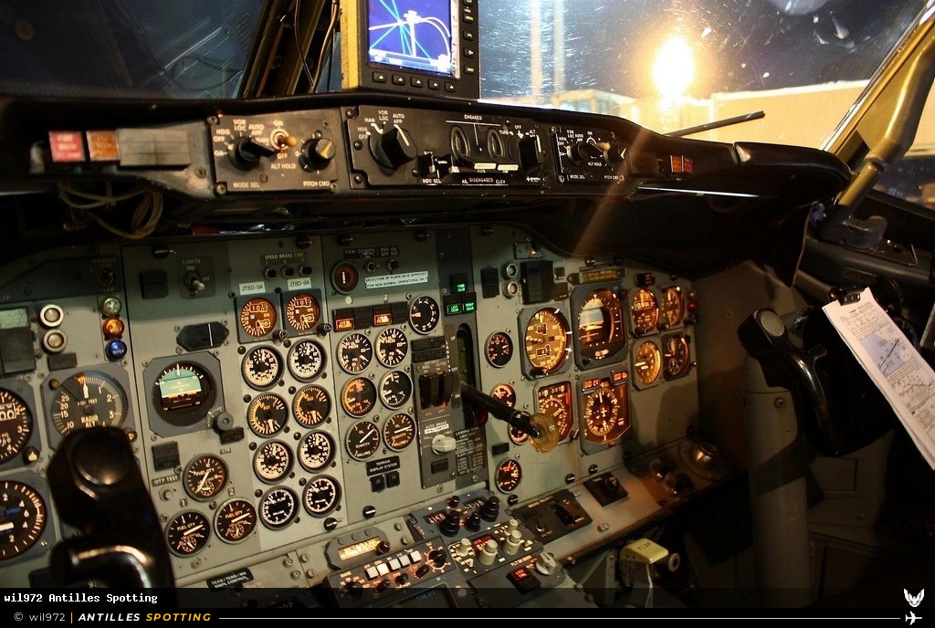 YV399T · Boeing 737-200, Estelar, Martinique – Aimé Césaire