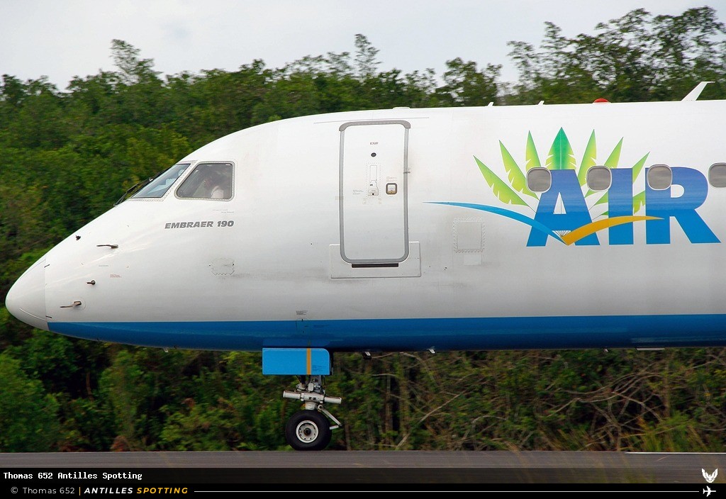 F-OSUD · Embraer E190, Air Caraïbes, Pointe-à-Pitre – Maryse Condé