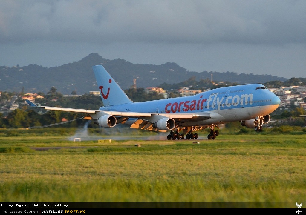 F-HKIS · Boeing 747-400, Corsairfly, Martinique – Aimé Césaire