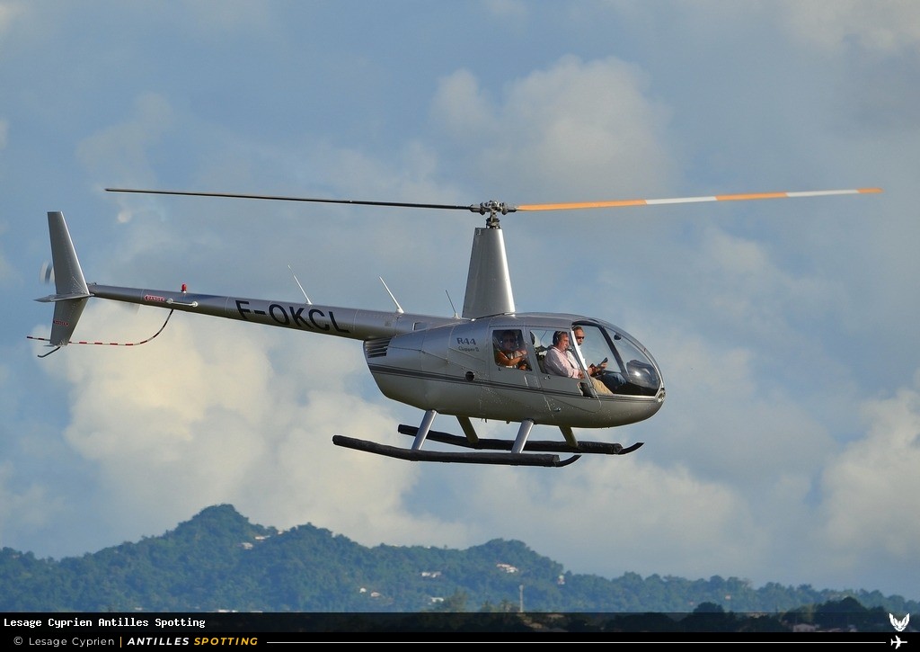 F-OCKL · Robinson R44, Héli Blue, Martinique – Aimé Césaire