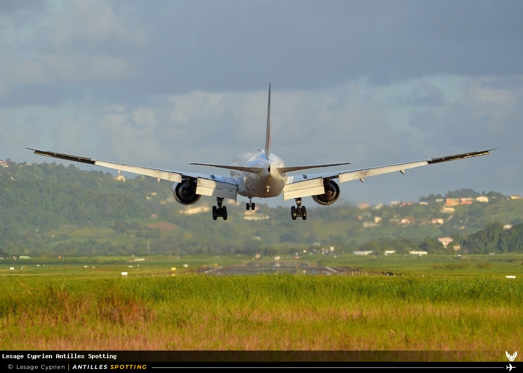 F-GSQS · Boeing 777-300ER, Air France, Martinique – Aimé Césaire