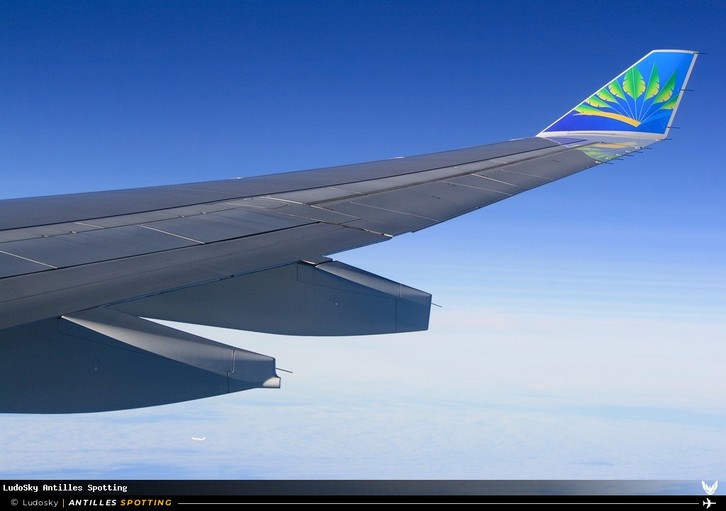 F-OONE · Airbus A330-300, Air Caraïbes, Paris-Orly