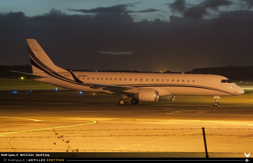 N889ML · Embraer E190, Privé, Pointe-à-Pitre – Maryse Condé