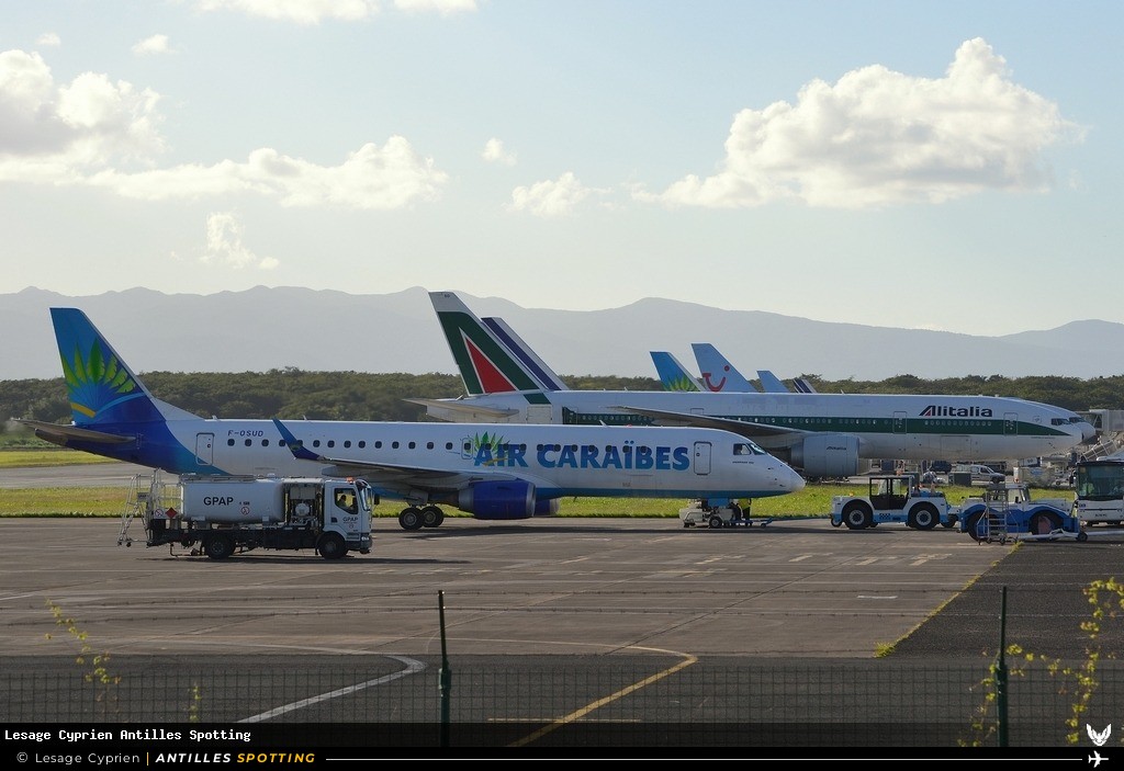 Aéroport · Autres, TFFR - Pointe-à-Pitre – Maryse Condé, Pointe-à-Pitre – Maryse Condé
