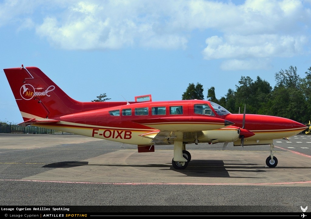 F-OIXB · Cessna 402, Airawak - ATIS, Martinique – Aimé Césaire