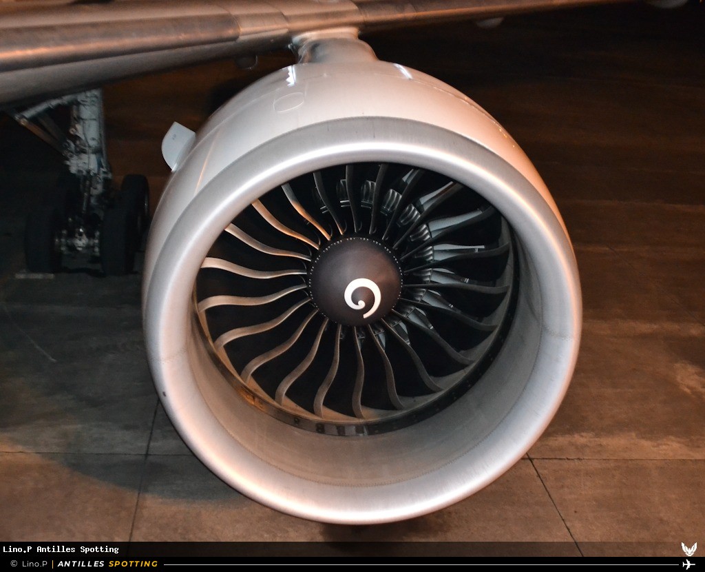 F-GSQX · Boeing 777-300ER, Air France, Pointe-à-Pitre – Maryse Condé