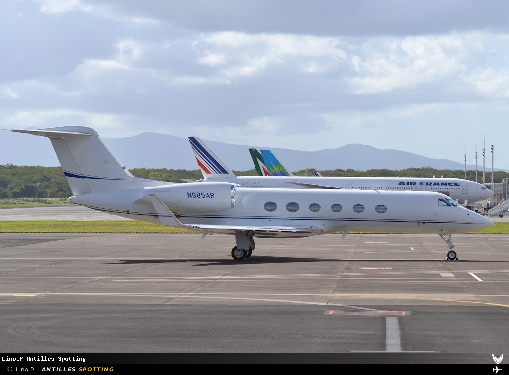 N885AR · Gulfstream GIV / G450, Privé, Pointe-à-Pitre – Maryse Condé