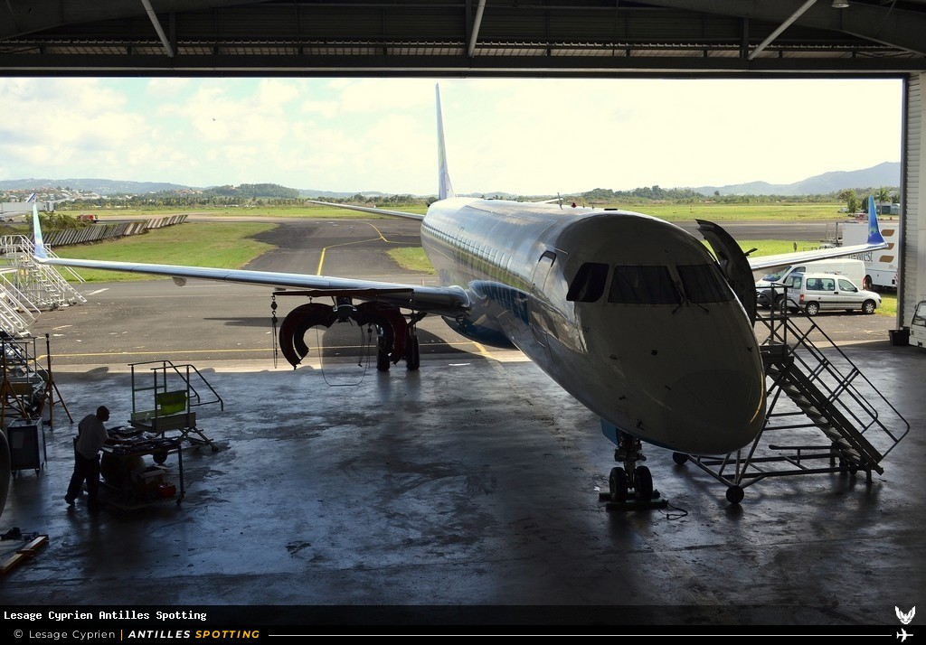 F-OSUD · Embraer E190, Air Caraïbes, Martinique – Aimé Césaire