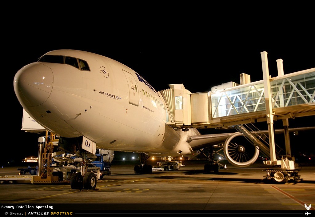 F-GSQX · Boeing 777-300ER, Air France, Pointe-à-Pitre – Maryse Condé