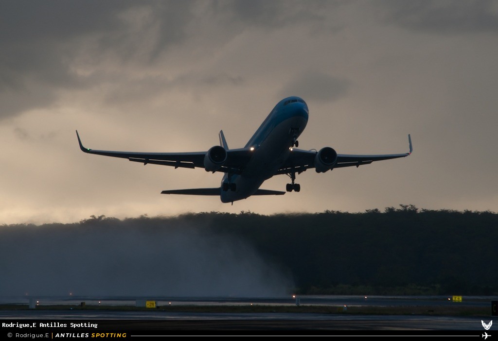 I-NDMJ · Boeing 767-300, Neos, Pointe-à-Pitre – Maryse Condé